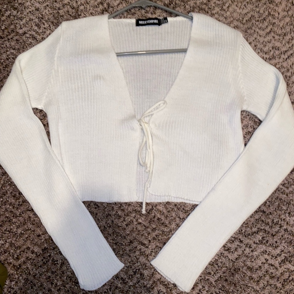Never worn; Sweater crop